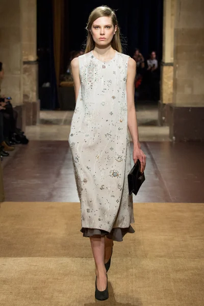 Look 9